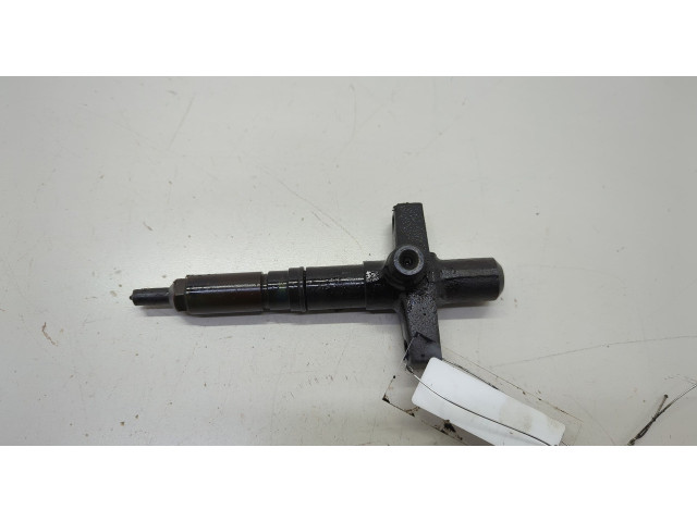 Форсунка топливная Mitsubishi Pajero / Montero 2000-2006 ME203961