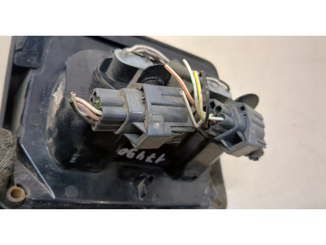 Задний фонарь          