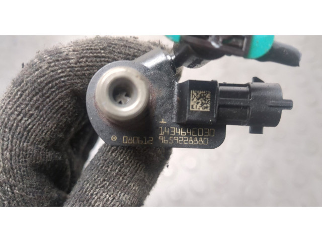 Форсунка топливная  Citroen C-Crosser 2007-2013    1980J8, 0445115025     