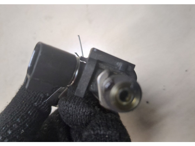 Форсунка топливная Cadillac XT5 2016-2019