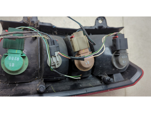 Задний фонарь 5116241AE