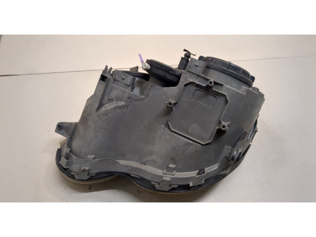 Фара передняя Mercedes C W203 2000-2008 правая