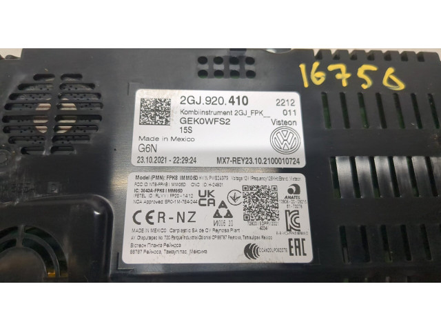 Панель приборов Volkswagen Taos