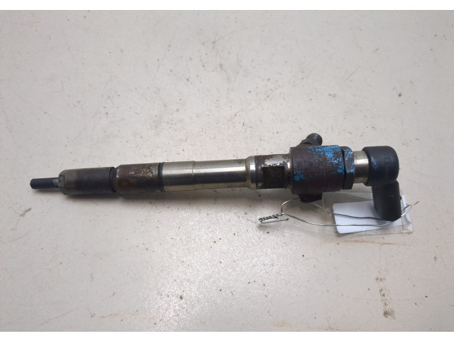 Форсунка топливная Skoda Rapid 2012-2020 03L130277S