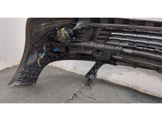 Бампер  Mercedes C W204 2006-2015 передний   A20488006409999