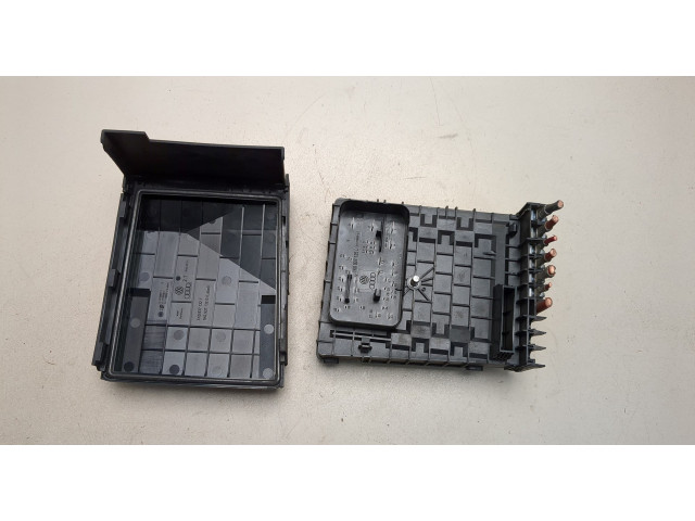 Блок предохранителей Volkswagen Golf Plus