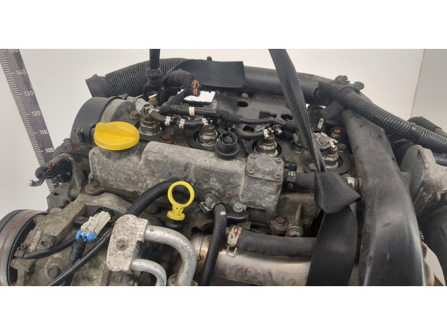 Форсунка топливная  Opel Meriva 2003-2010         