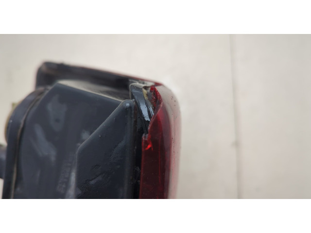 Задний фонарь          