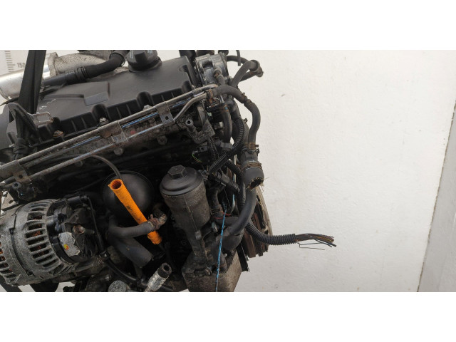 Форсунка топливная Skoda Fabia 1999-2007 038130073AL