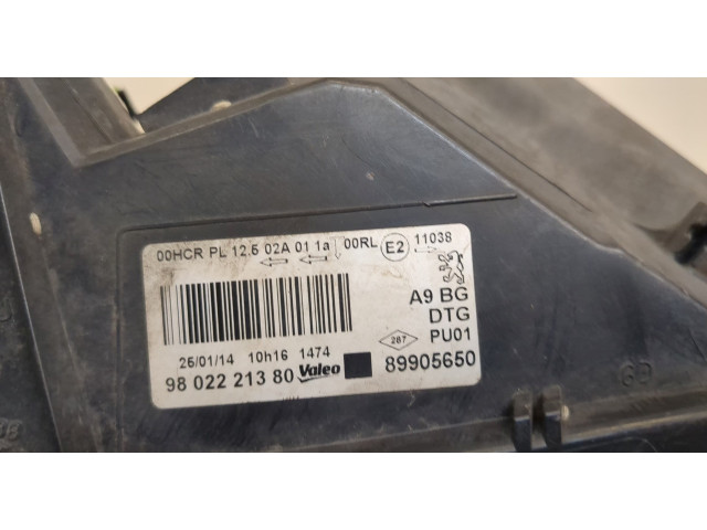 Фара передняя  Peugeot 208 2012-2019 правая 