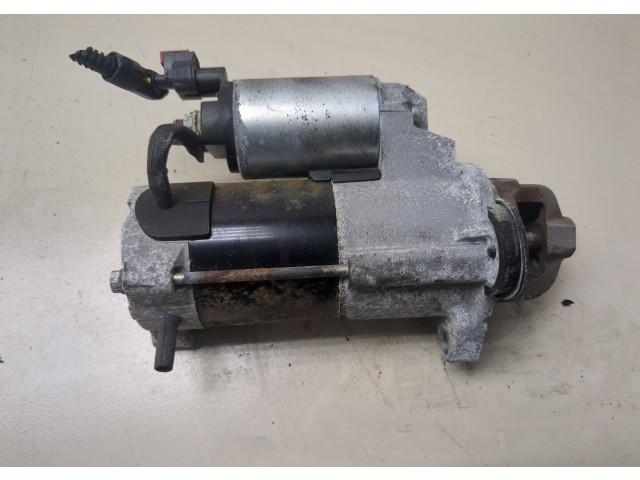 Стартер  Chevrolet Equinox 2017- 1.5  12680615   