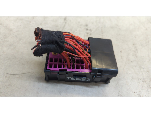 Блок предохранителей  Skoda Yeti 2013-2018         