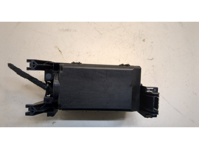 Блок предохранителей  Buick Encore GX 2019-2024         