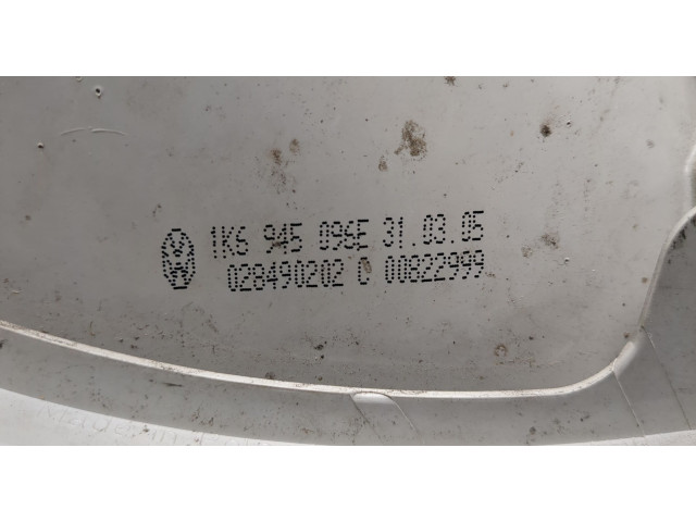 Задний фонарь 1K6945096AA