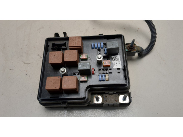 Блок предохранителей  Chevrolet Tahoe 2006-2014         