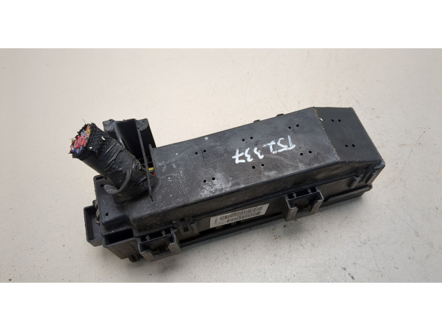 Блок предохранителей Jeep Commander 2006-2010