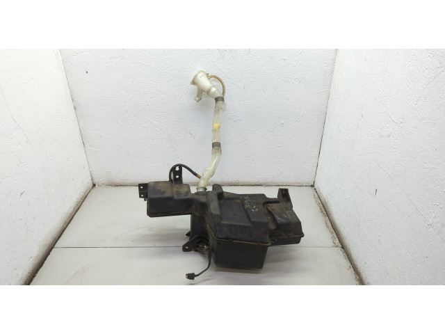 Бачок омывателя  Mitsubishi Pajero / Montero 2000-2006    