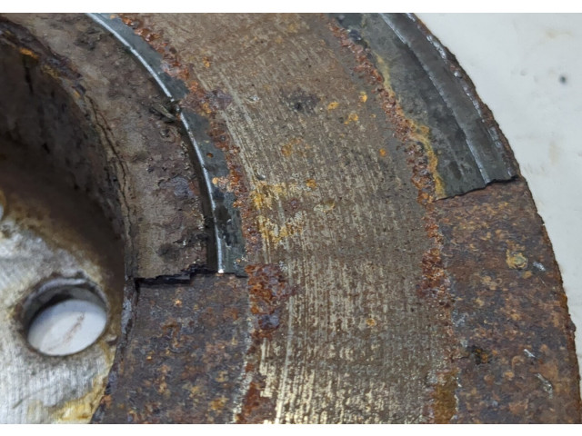 Диск тормозной Volkswagen Touran 2003-2006 2.0 задний 1K0615601AC