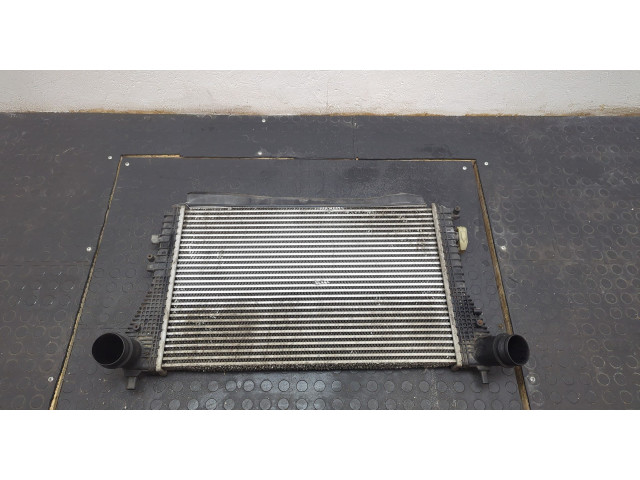 Интеркулер Volkswagen Passat 6 2005-2010 3C0145805AM