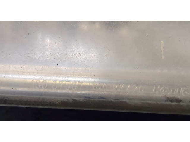 Фара передняя Mitsubishi Pajero / Montero 2000-2006 правая