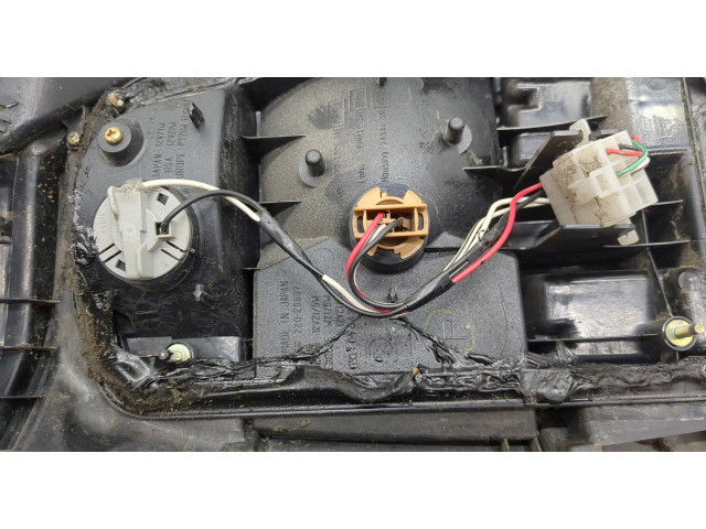 Задний фонарь 84201FC121