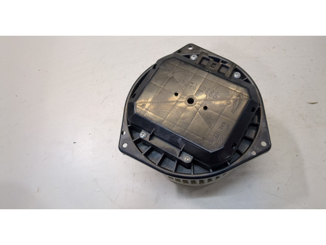 Моторчик печки Infiniti QX56 2010-2013