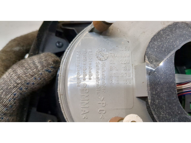 Задний фонарь          