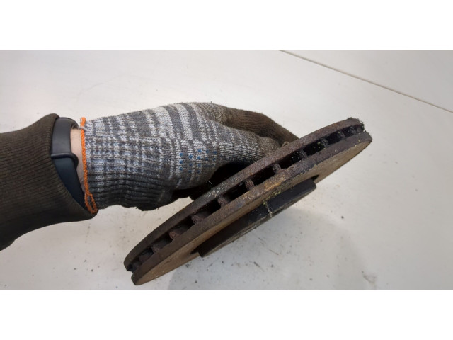 Диск тормозной Skoda Rapid передний