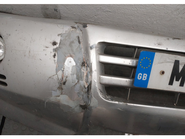 Бампер Mitsubishi Pajero / Montero 2000-2006 передний MN133637HD