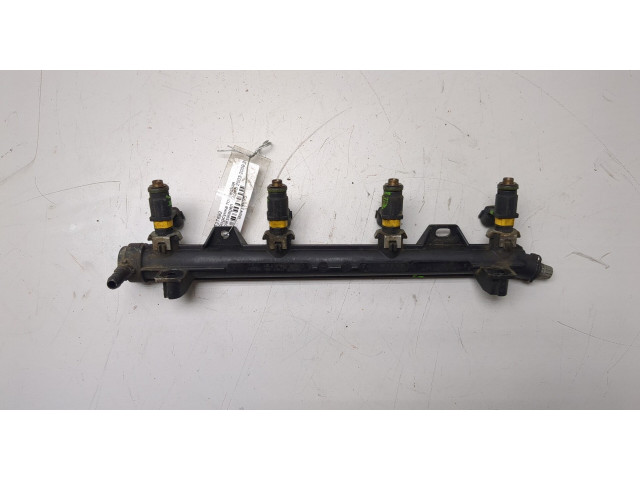 Форсунка топливная Volkswagen Golf 5 2003-2009