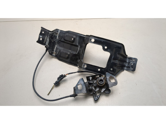 Замок капота  Chevrolet Malibu 2018-2025     