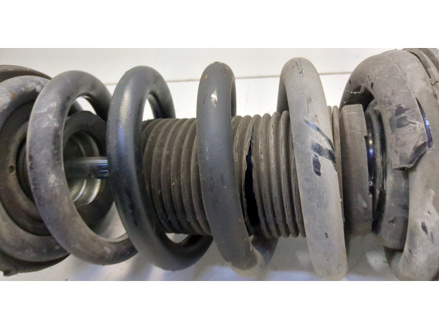 Стойка амортизатора Infiniti QX56 2010-2013 E61101LA0A, 540101LD4C