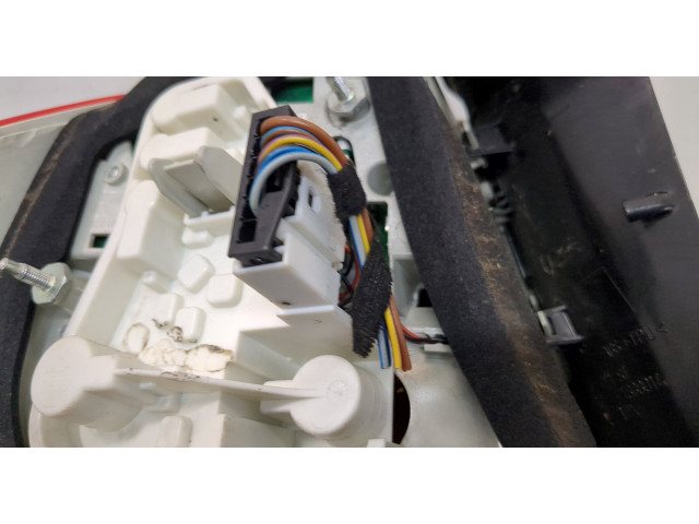 Задний фонарь