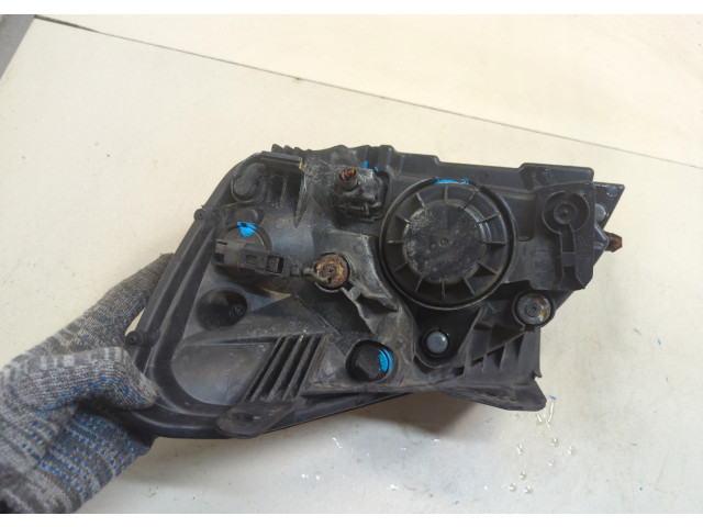 Фара передняя  KIA Rio 2005-2011 правая 