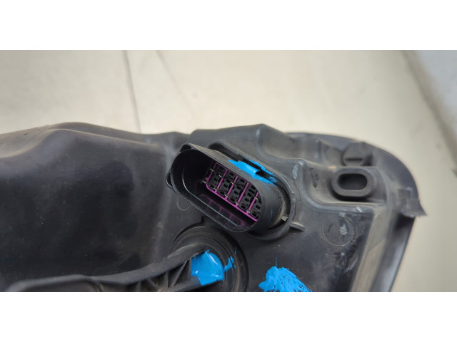 Фара передняя  Volkswagen Caddy 2004-2015 правая 