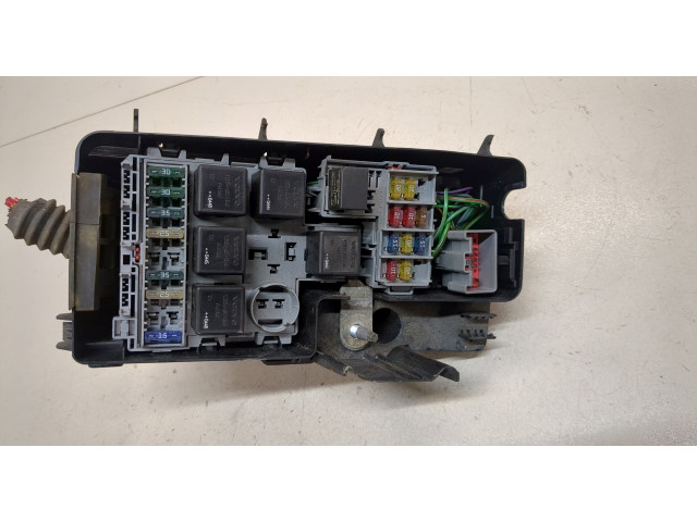 Блок предохранителей  Volvo XC90 2002-2006      30728132   