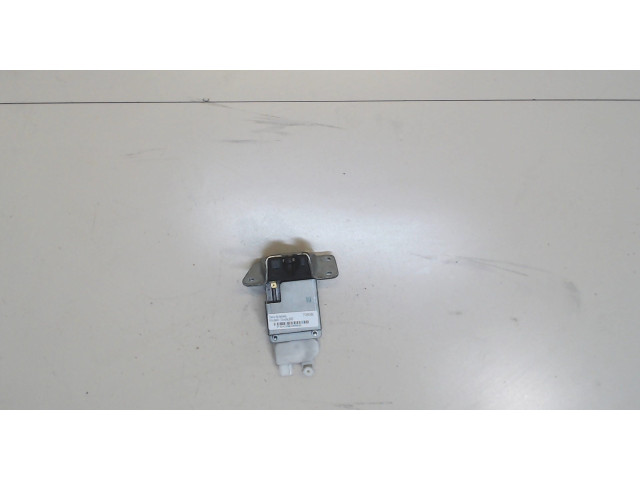 Замок багажника Mitsubishi Grandis