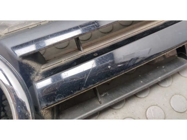 Решетка радиатора  Volkswagen Golf Plus          