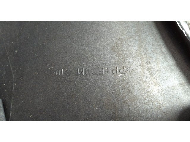 Бампер Volkswagen Golf 5 2003-2009 передний 1K0807217E