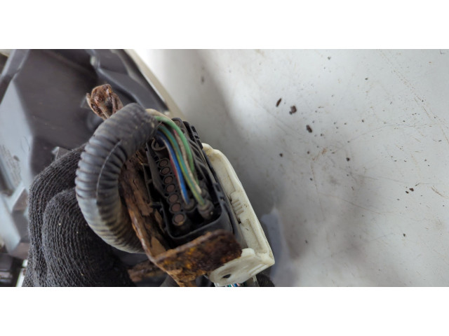 Фара передняя Lexus IS 2005-2016 правая