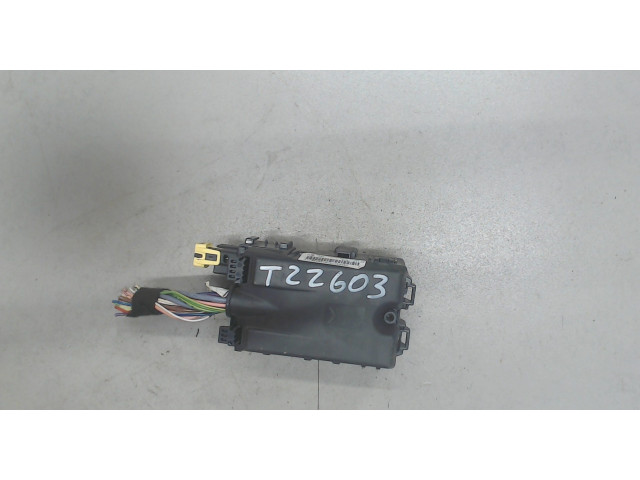 Блок реле  Citroen C4 Picasso 2013-2016           1.6