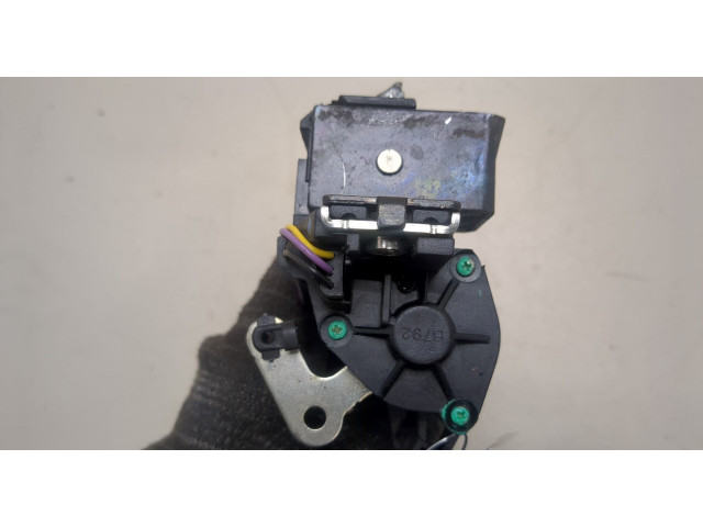 Замок багажника  Lancia Thesis       