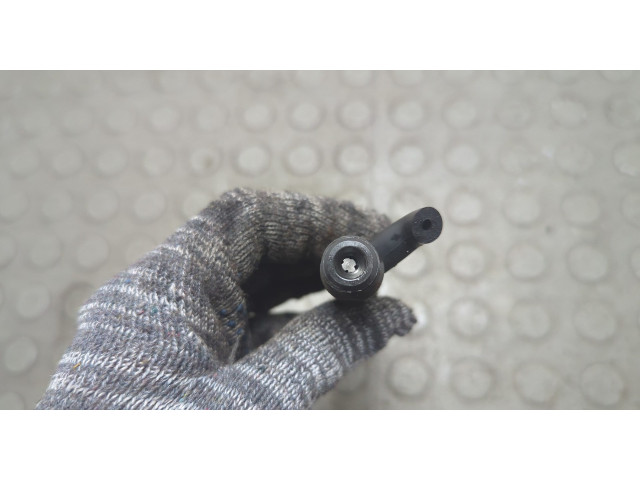 Форсунка топливная SsangYong Rodius 2004-2013 EJBR04401D