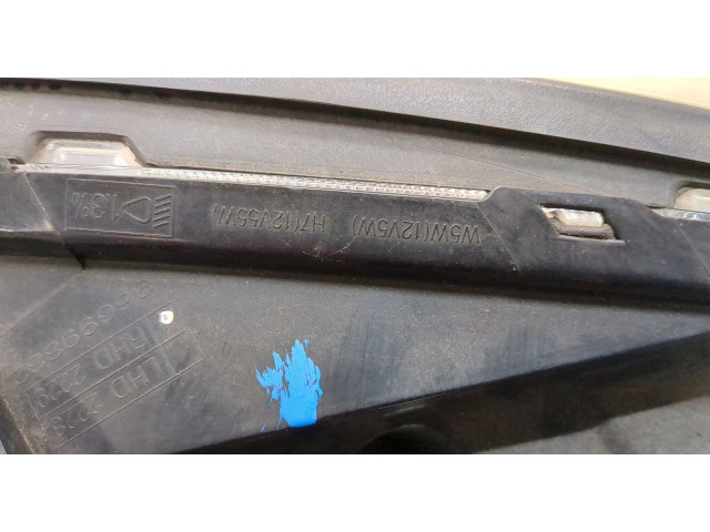 Фара передняя  Opel Antara 2006-2015 правая 