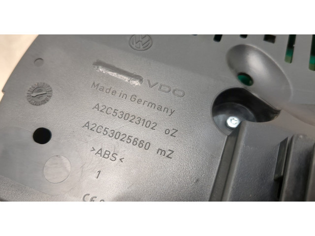 Панель приборов Volkswagen Caddy 2004-2015