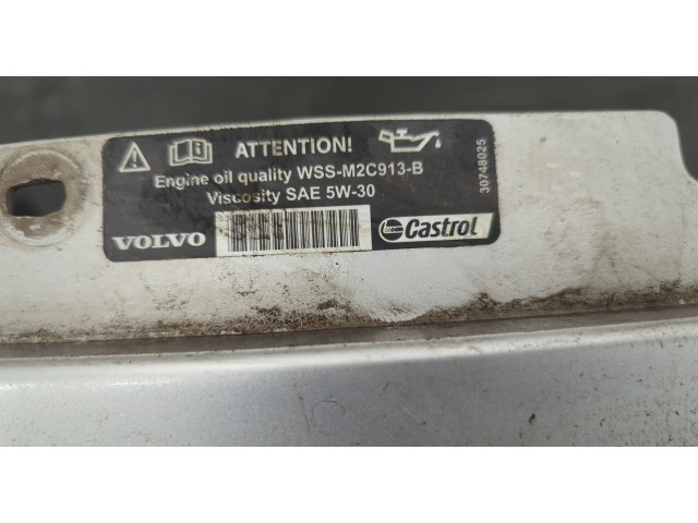 Решетка радиатора Volvo S40 2004-2012