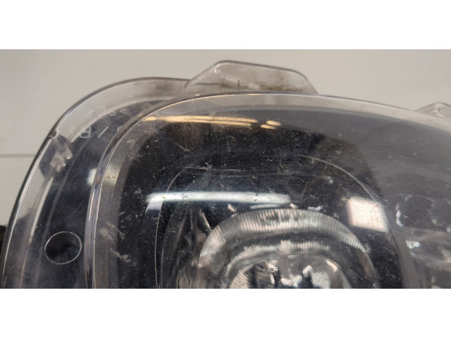 Фара передняя  Citroen C3 2016-2024 правая 