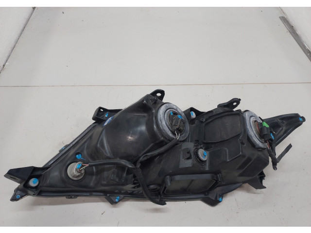 Фара передняя Toyota Venza 2008-2017 правая