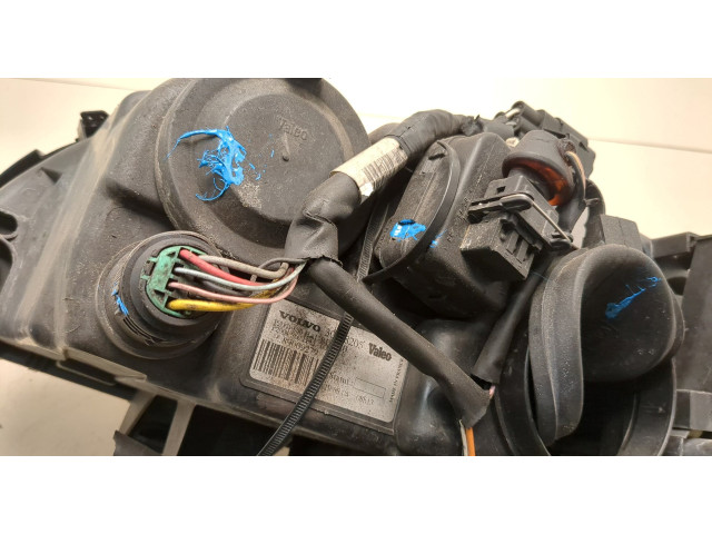 Фара передняя  Volvo S60 2000-2009 правая 