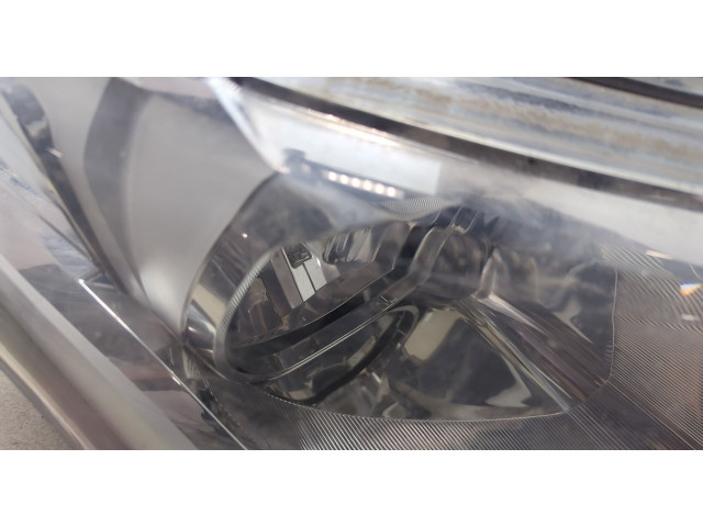 Фара передняя Mitsubishi Outlander 2012-2021 правая